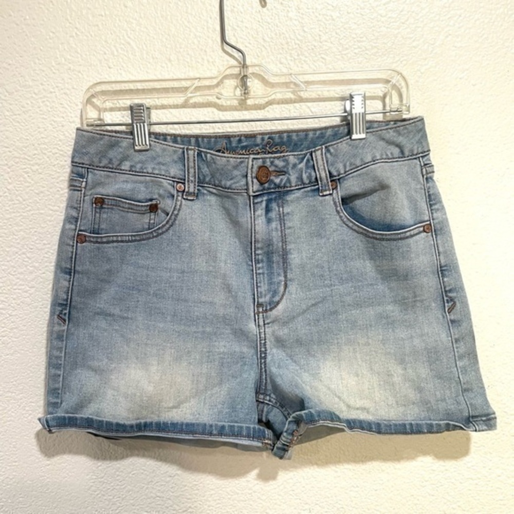 AMERICAN RAG light denim stretchy high rise roll hem midi shorts size 11